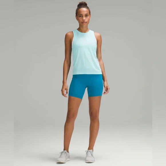 Lululemon Train to Be Tank Top in Cyan Blue - Size 4 *Hemmed* - Picture 8 of 9